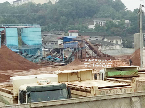 分砂洗砂機工作現場(chǎng)
